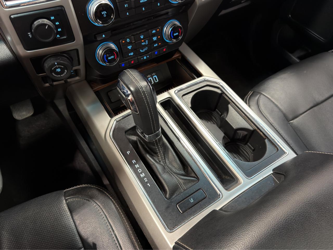Ford F-150 4WD SuperCrew 145" Lariat 2016