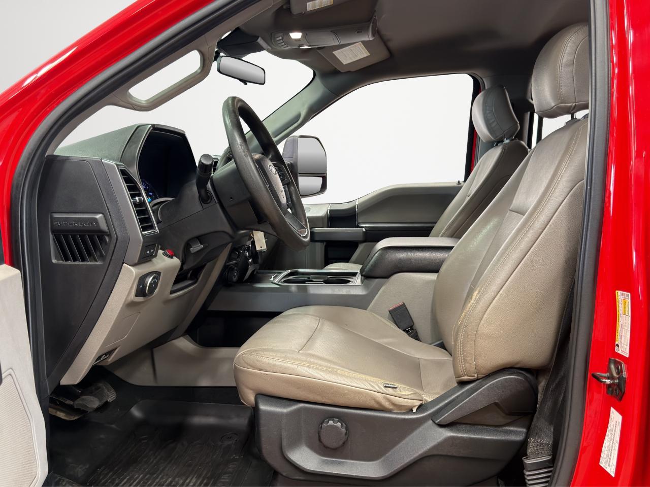 Ford Super Duty F-250 SRW XLT 4WD Crew Cab 8' Box 2021