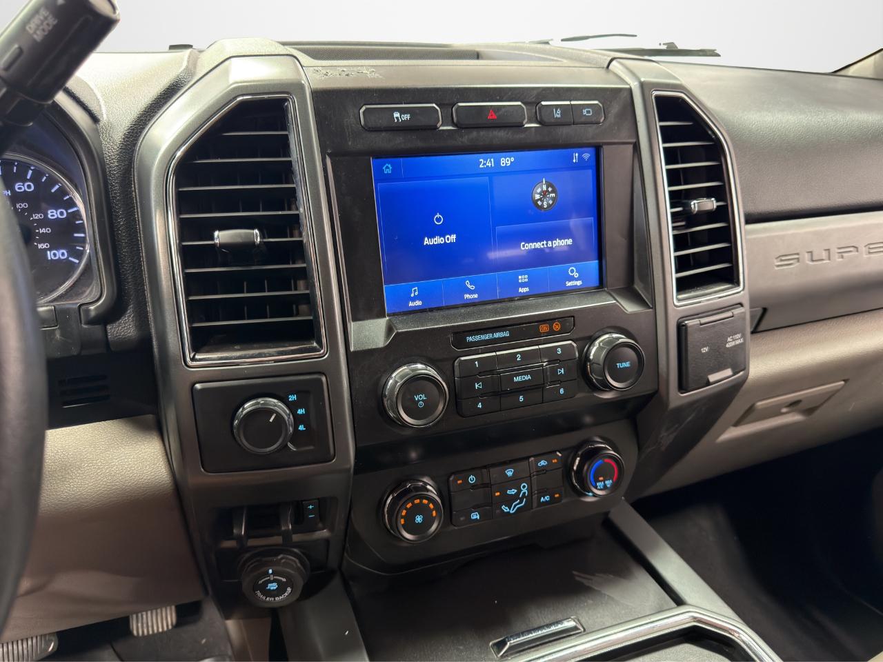 Ford Super Duty F-250 SRW XLT 4WD Crew Cab 8' Box 2021