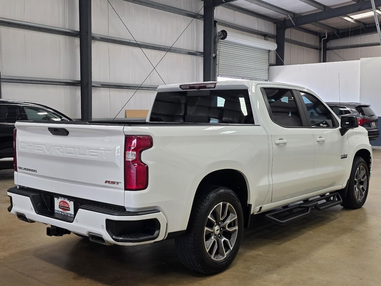 Chevrolet Silverado 1500 4WD Crew Cab 147" RST 2020