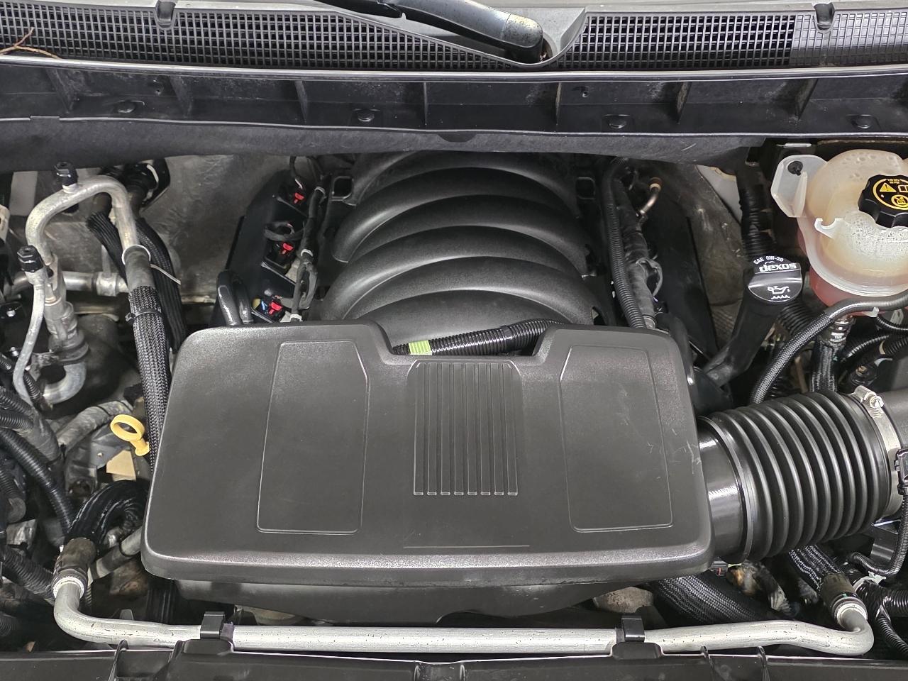 Chevrolet Silverado 1500 4WD Crew Cab 147" RST 2020