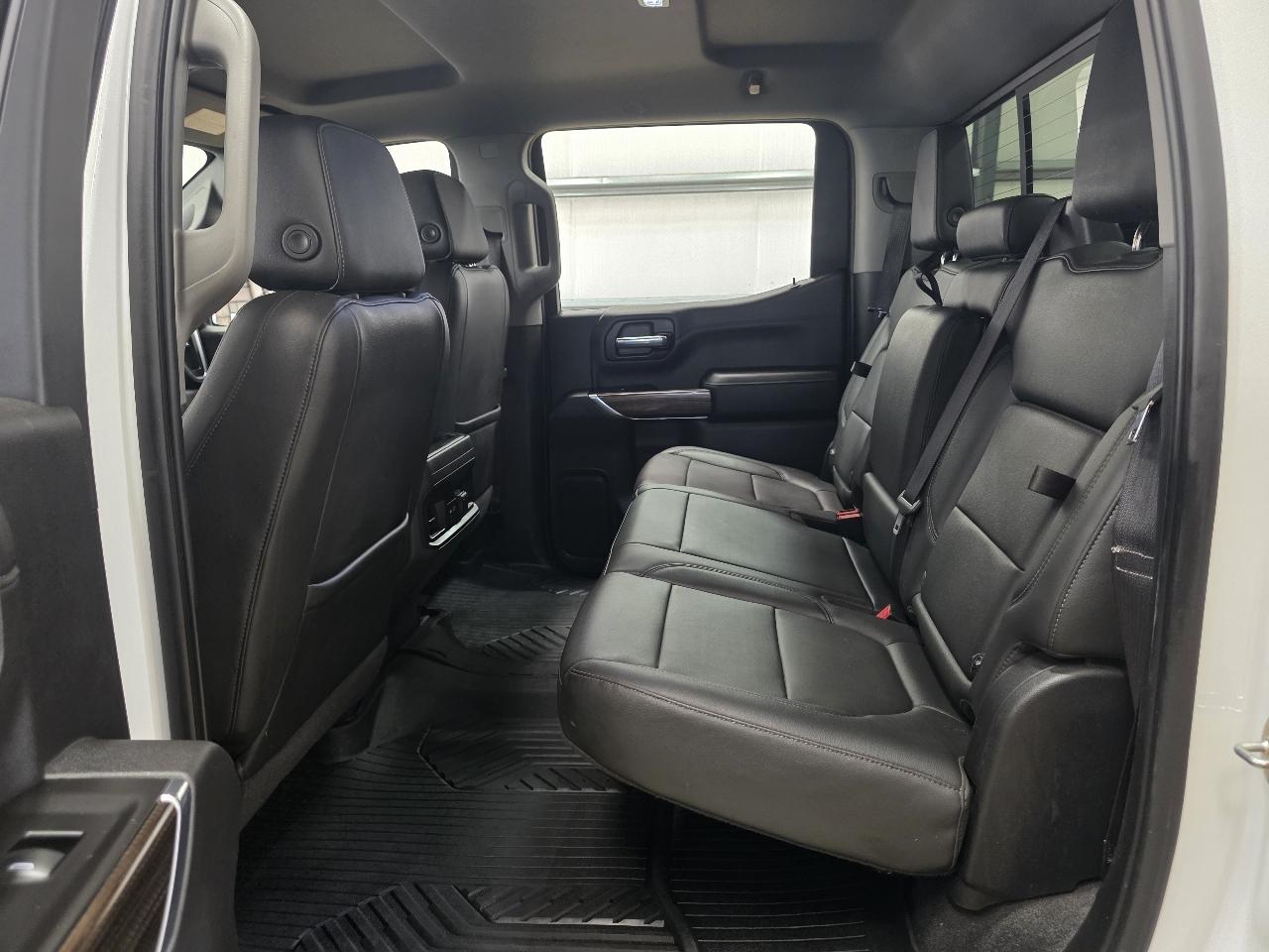 Chevrolet Silverado 1500 4WD Crew Cab 147" RST 2020