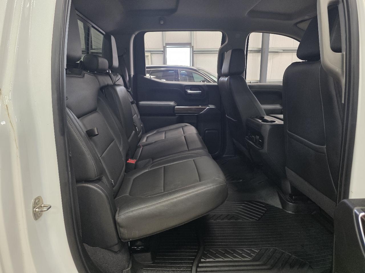 Chevrolet Silverado 1500 4WD Crew Cab 147" RST 2020