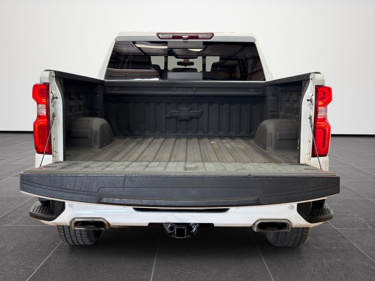 Chevrolet Silverado 1500 4WD Crew Cab 147" RST 2020