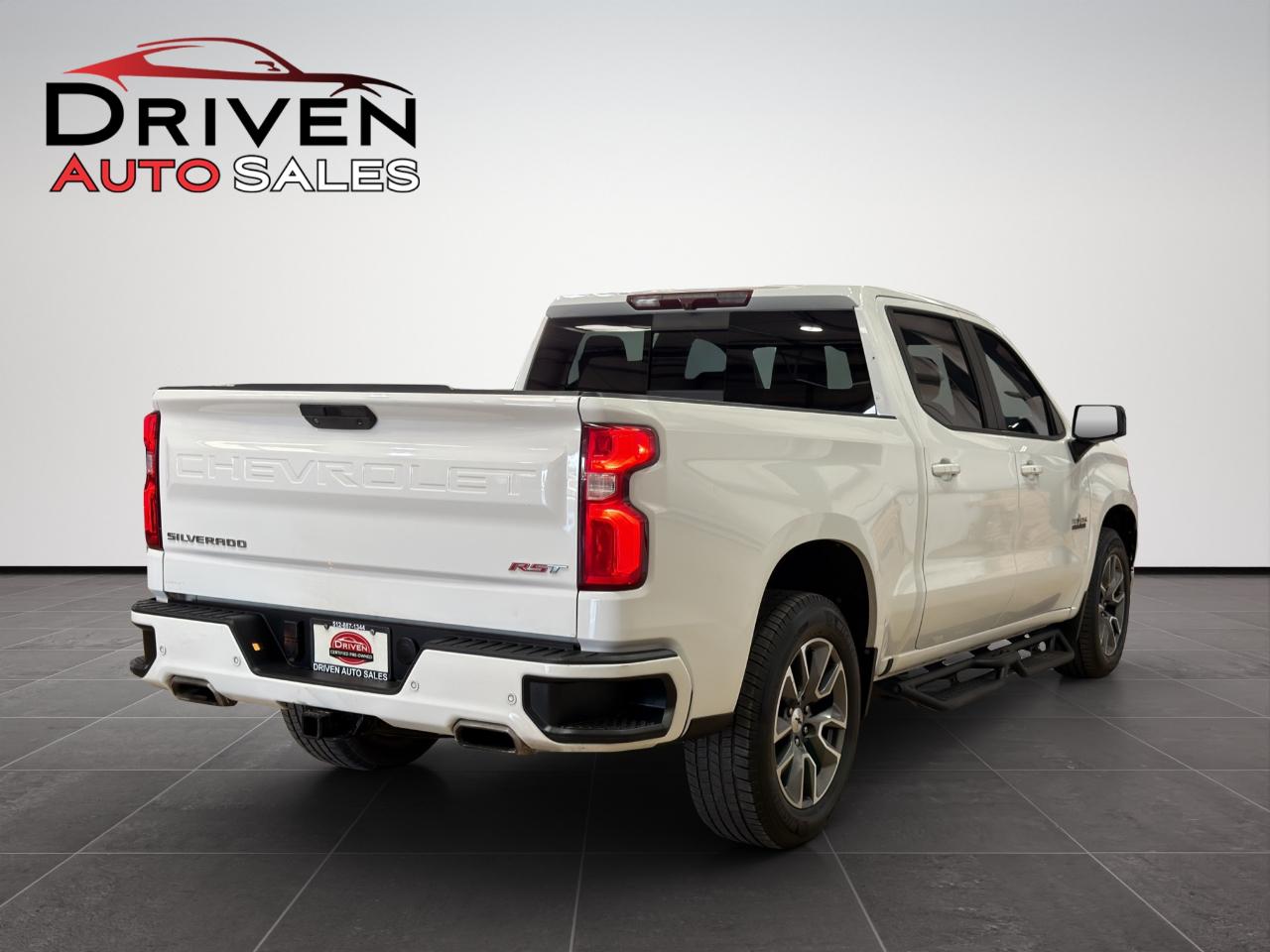 Chevrolet Silverado 1500 4WD Crew Cab 147" RST 2020