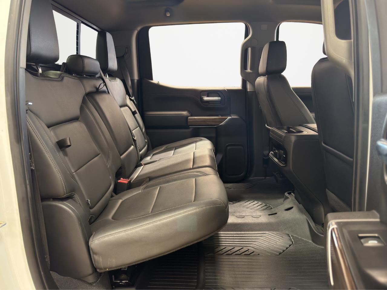 Chevrolet Silverado 1500 4WD Crew Cab 147" RST 2020