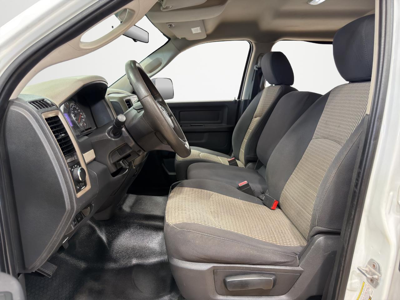 RAM 3500 2WD Crew Cab 172" WB 60" CA ST 2012