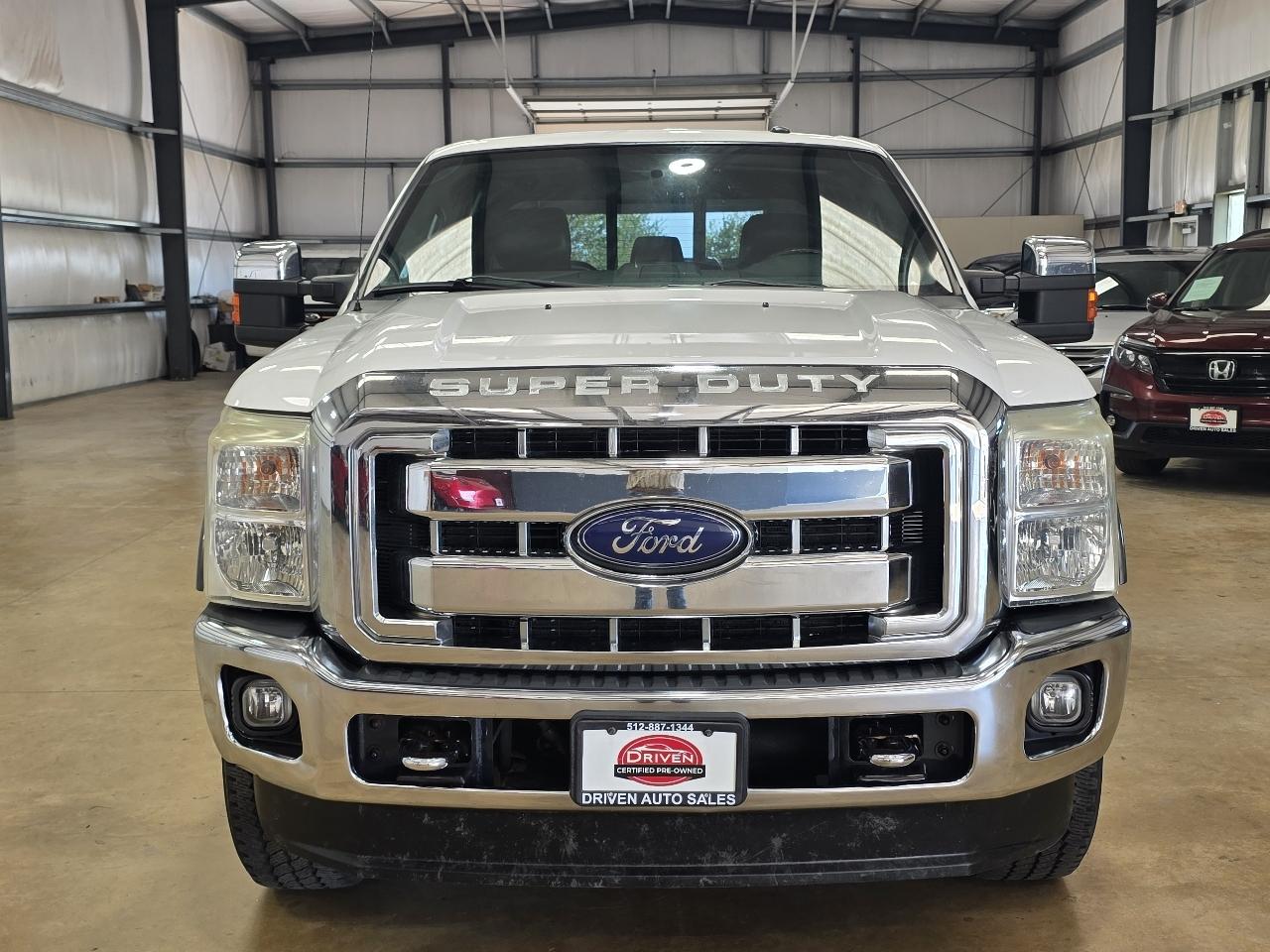 Ford Super Duty F-250 SRW Lariat 4WD Crew Cab 6.75' Box 2015