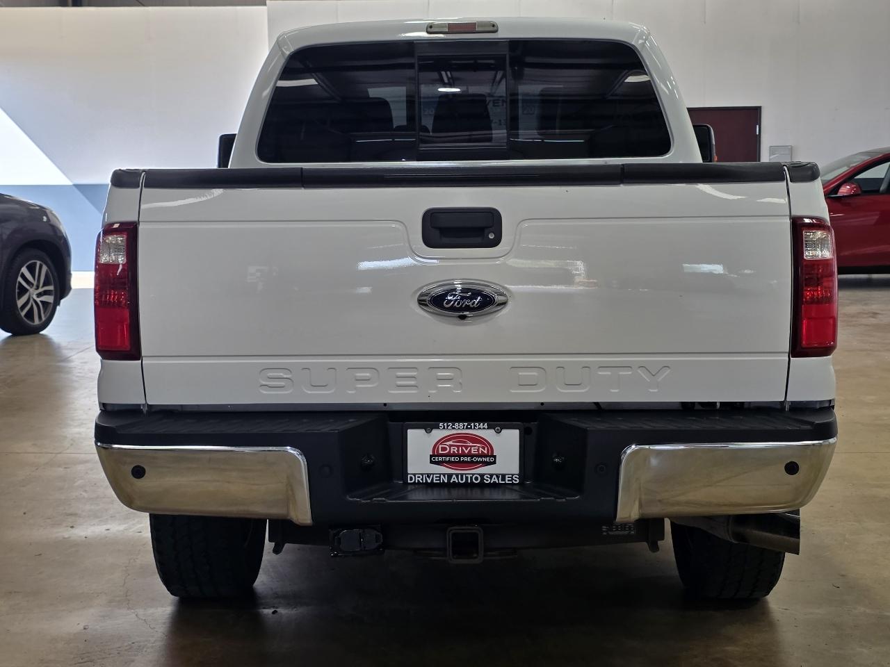 Ford Super Duty F-250 SRW Lariat 4WD Crew Cab 6.75' Box 2015