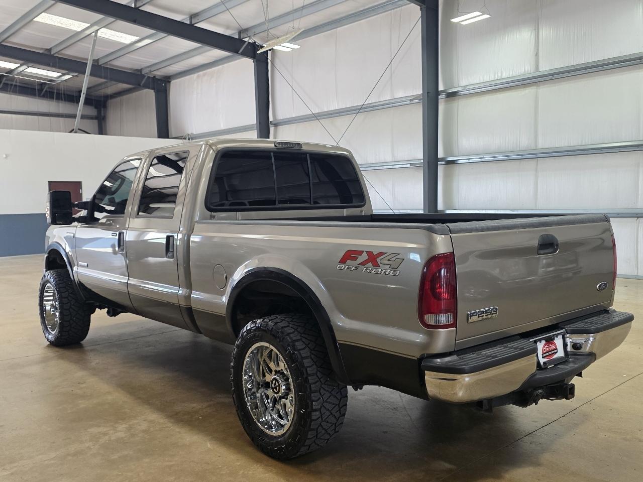 Ford Super Duty F-250 4WD Crew Cab 156" Lariat 2007