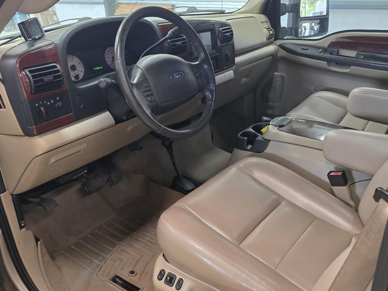 Ford Super Duty F-250 4WD Crew Cab 156" Lariat 2007