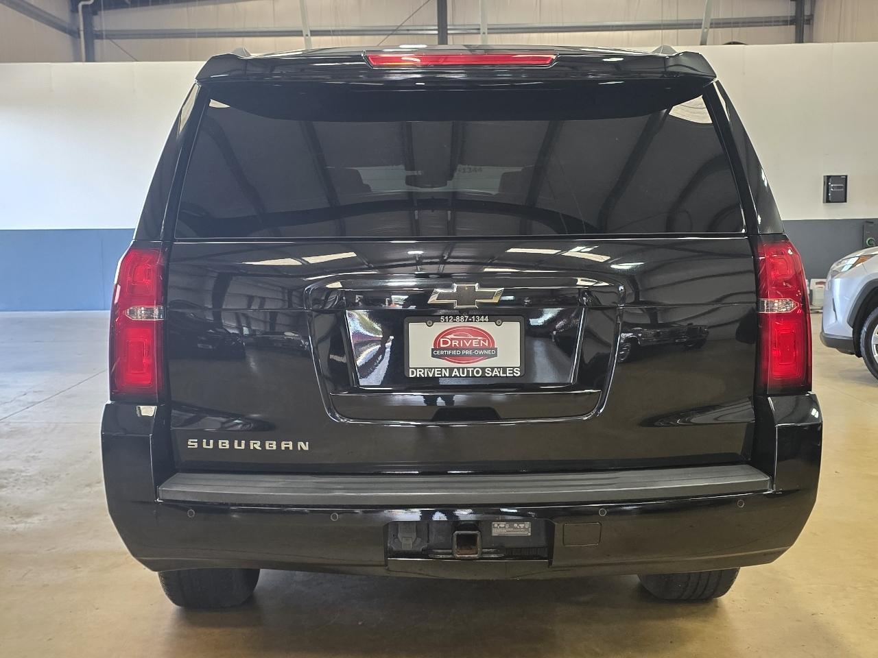 Chevrolet Suburban 2WD 4dr LS 2020
