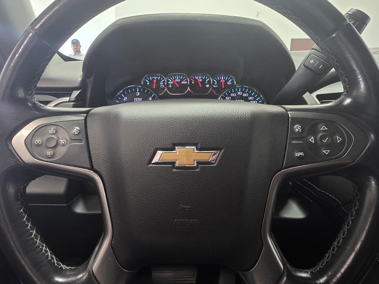 Chevrolet Suburban 2WD 4dr LS 2020