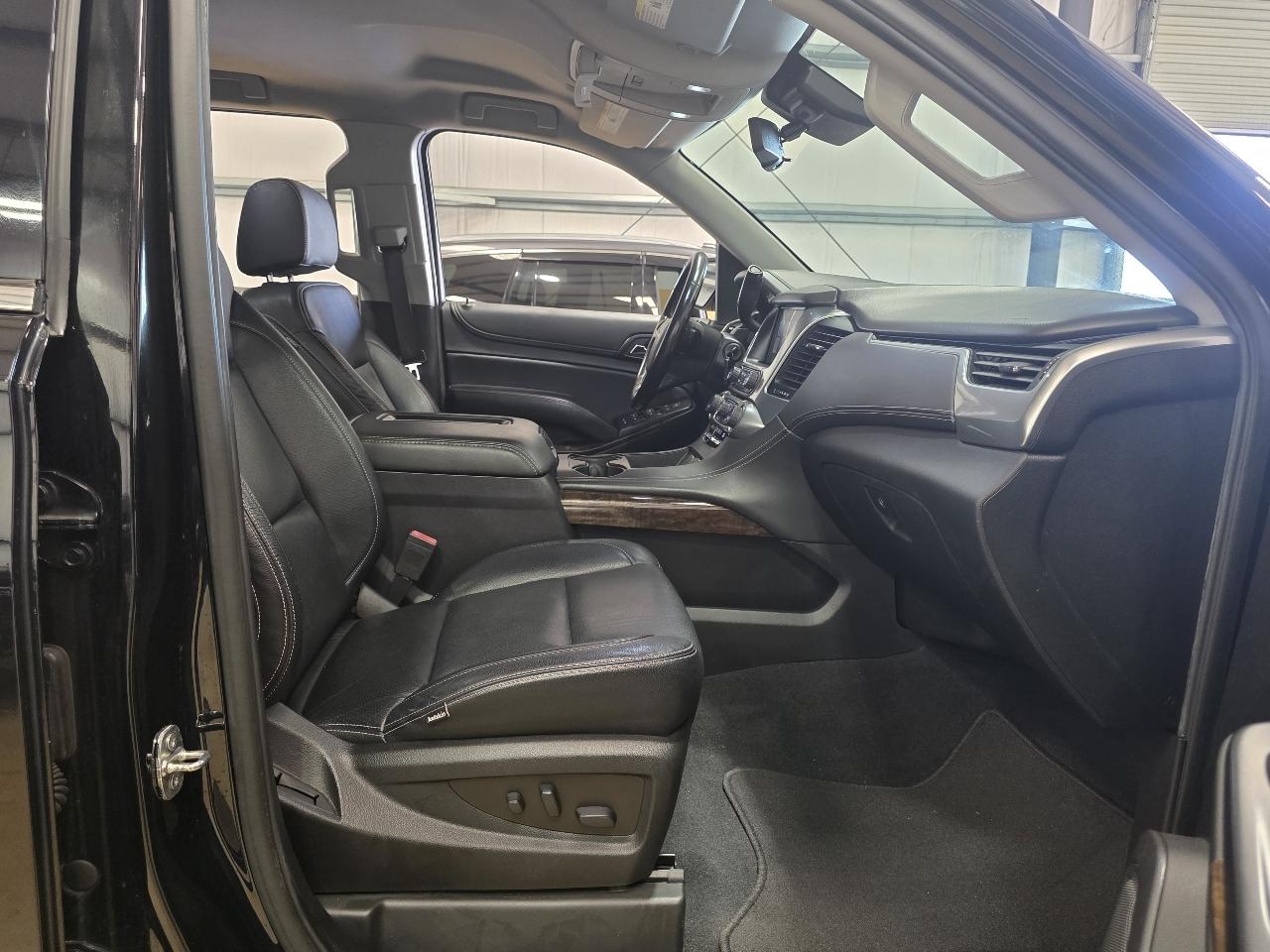 Chevrolet Suburban 2WD 4dr LS 2020