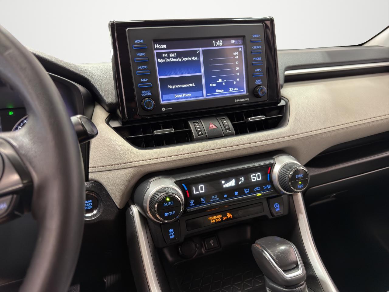 Toyota RAV4 XLE Premium FWD (Natl) 2022