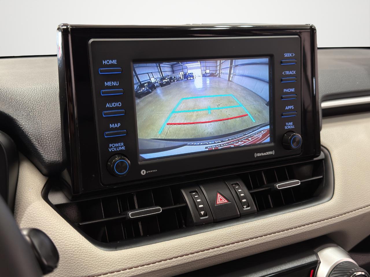 Toyota RAV4 XLE Premium FWD (Natl) 2022