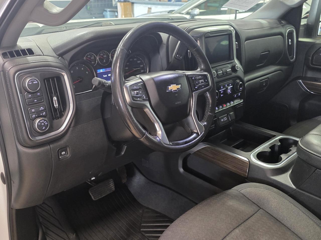 Chevrolet Silverado 2500HD 4WD Crew Cab 172" LT 2021