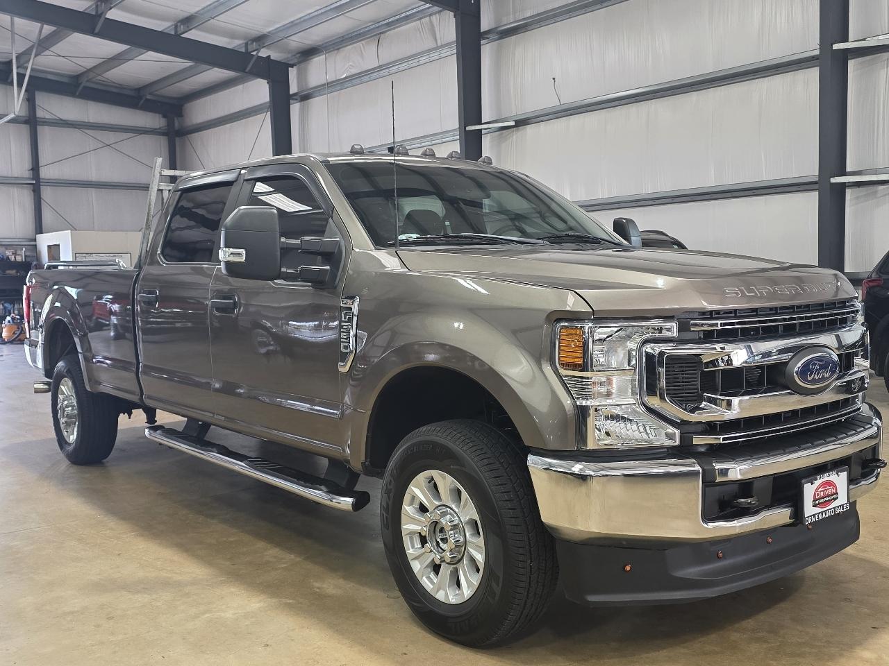 Ford Super Duty F-350 SRW XL 4WD Crew Cab 8' Box 2022