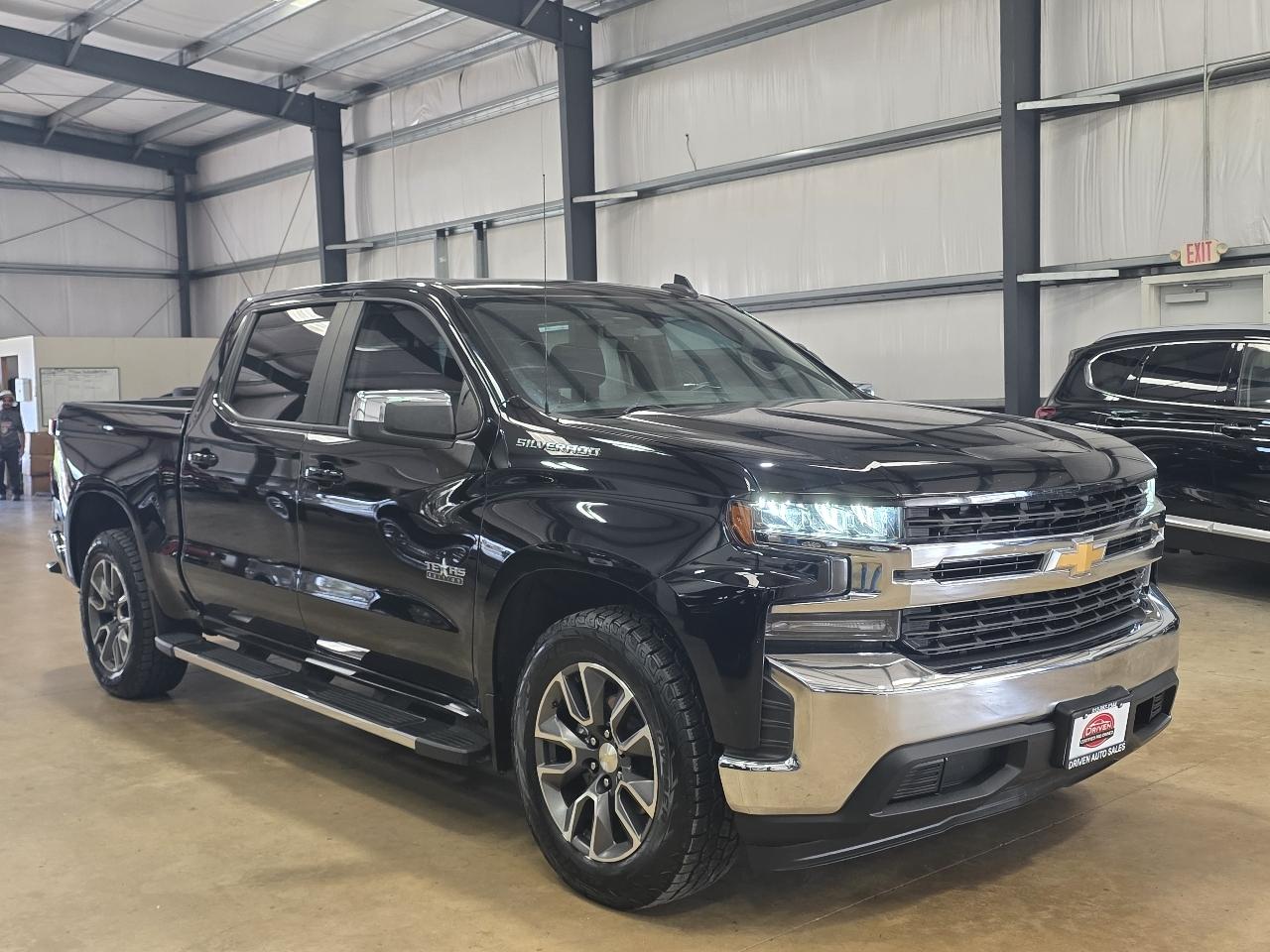 Chevrolet Silverado 1500 2WD Crew Cab 147" LT 2021