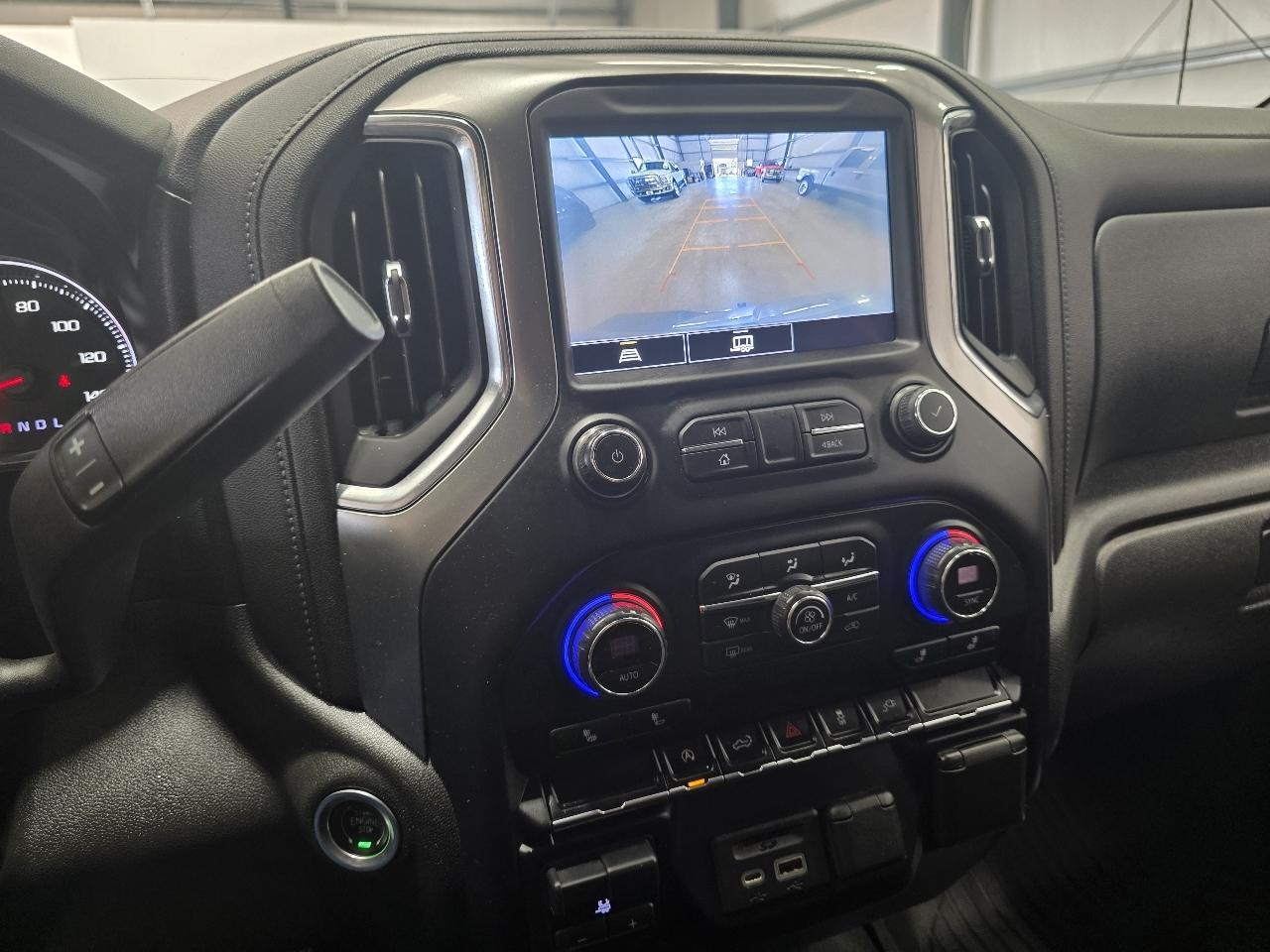 Chevrolet Silverado 1500 2WD Crew Cab 147" LT 2021