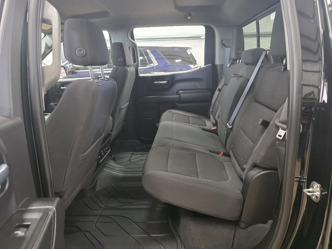 Chevrolet Silverado 1500 2WD Crew Cab 147" LT 2021