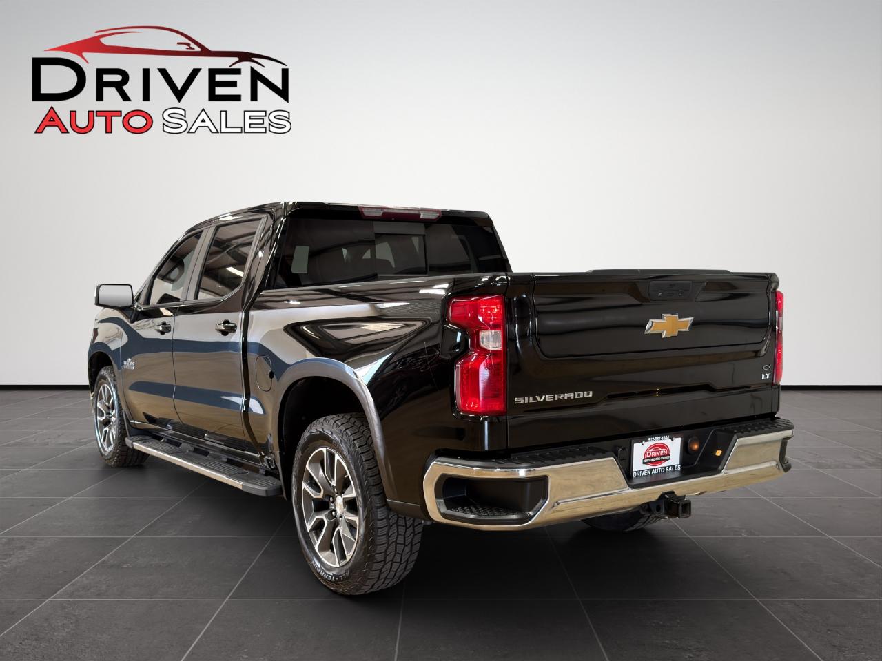 Chevrolet Silverado 1500 2WD Crew Cab 147" LT 2021