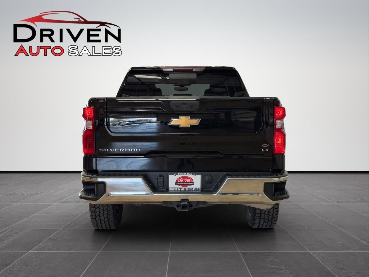 Chevrolet Silverado 1500 2WD Crew Cab 147" LT 2021