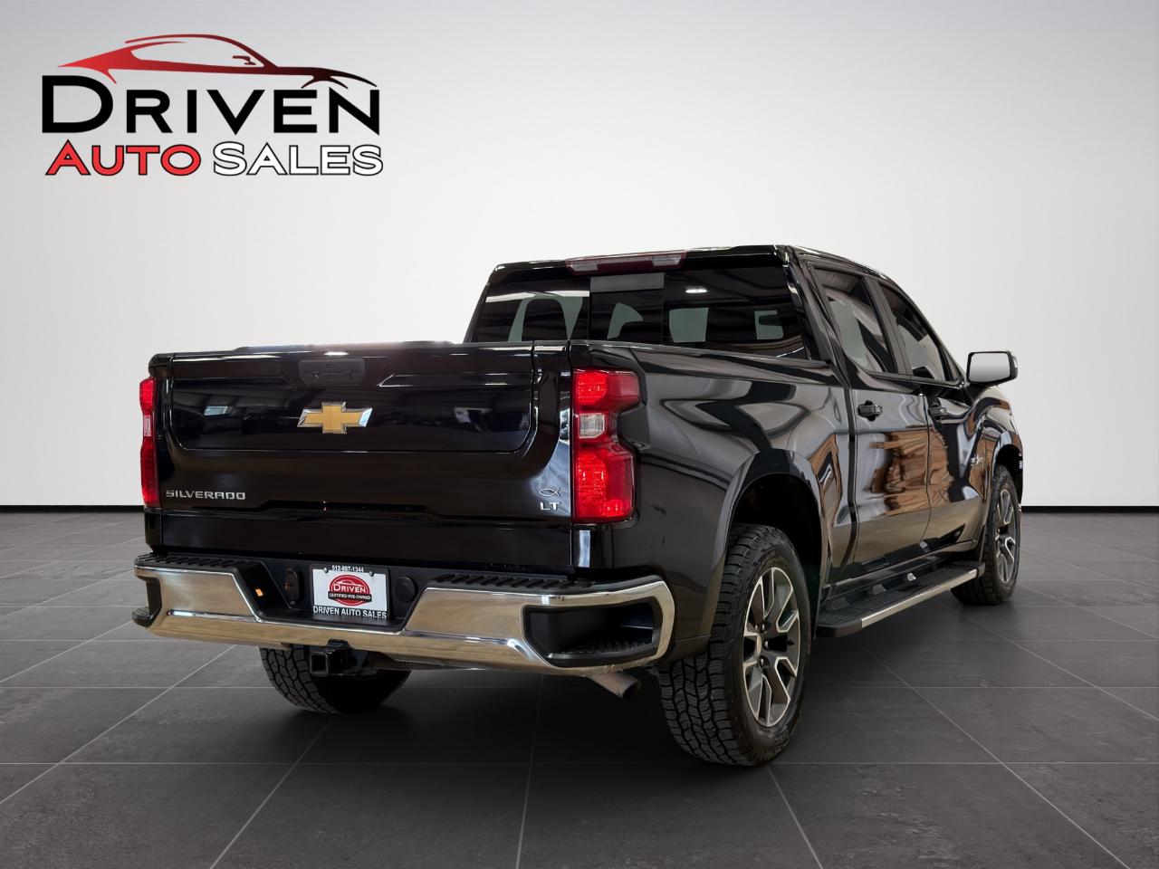 Chevrolet Silverado 1500 2WD Crew Cab 147" LT 2021