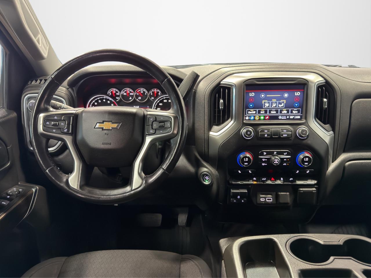 Chevrolet Silverado 1500 2WD Crew Cab 147" LT 2021