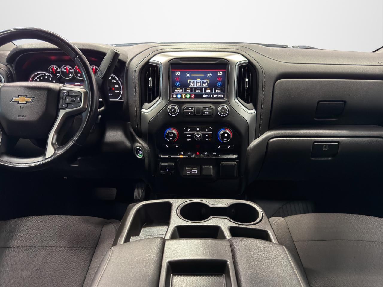 Chevrolet Silverado 1500 2WD Crew Cab 147" LT 2021