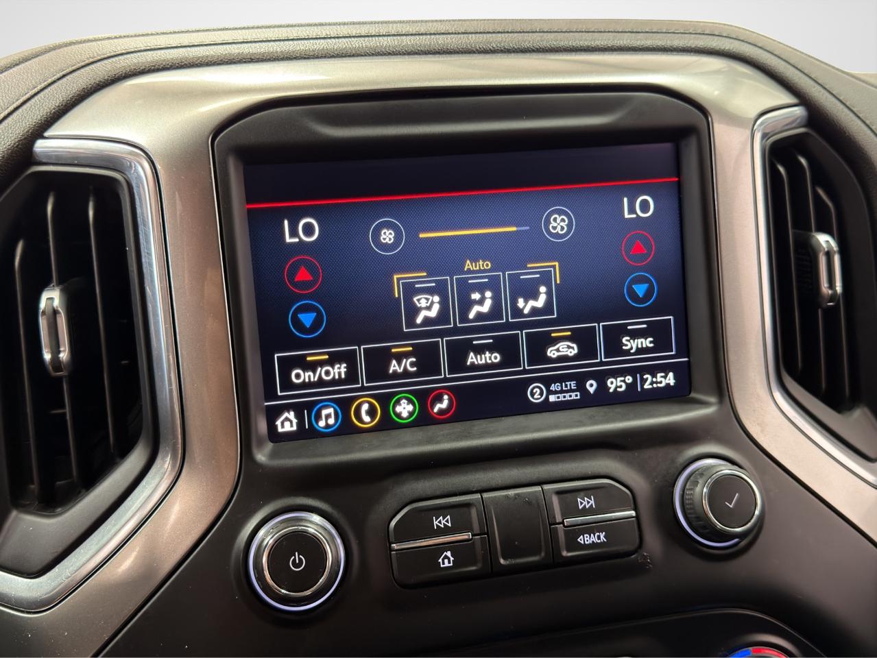Chevrolet Silverado 1500 2WD Crew Cab 147" LT 2021