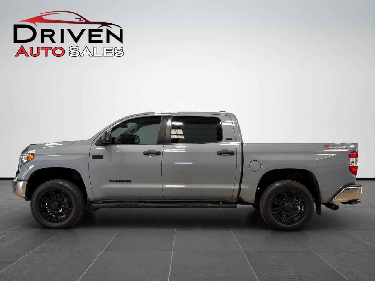 2021 Toyota Tundra 4WD SR5 CrewMax 5.5' Bed 5.7L (Natl)
