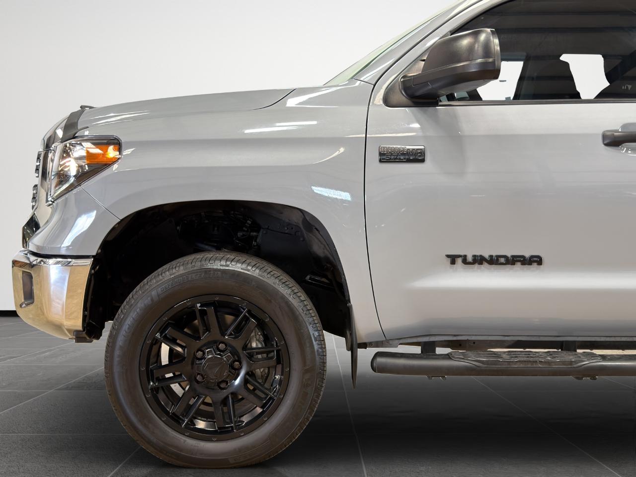 Toyota Tundra 4WD SR5 CrewMax 5.5' Bed 5.7L (Natl) 2021