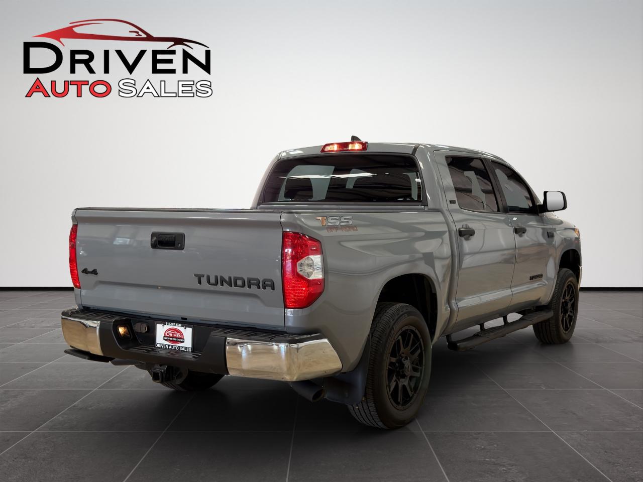 Toyota Tundra 4WD SR5 CrewMax 5.5' Bed 5.7L (Natl) 2021