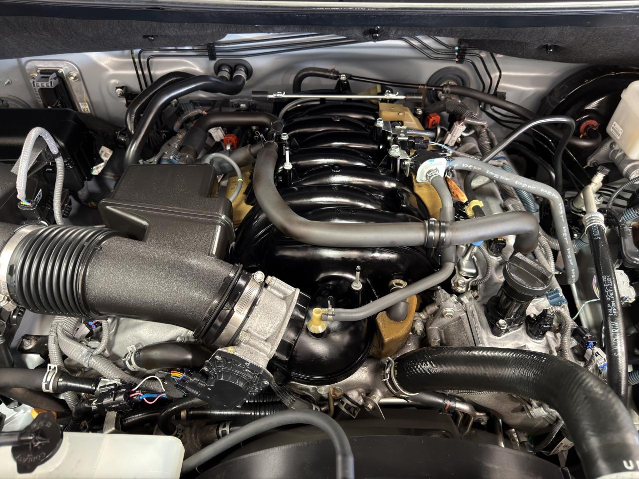 Toyota Tundra 4WD SR5 CrewMax 5.5' Bed 5.7L (Natl) 2021