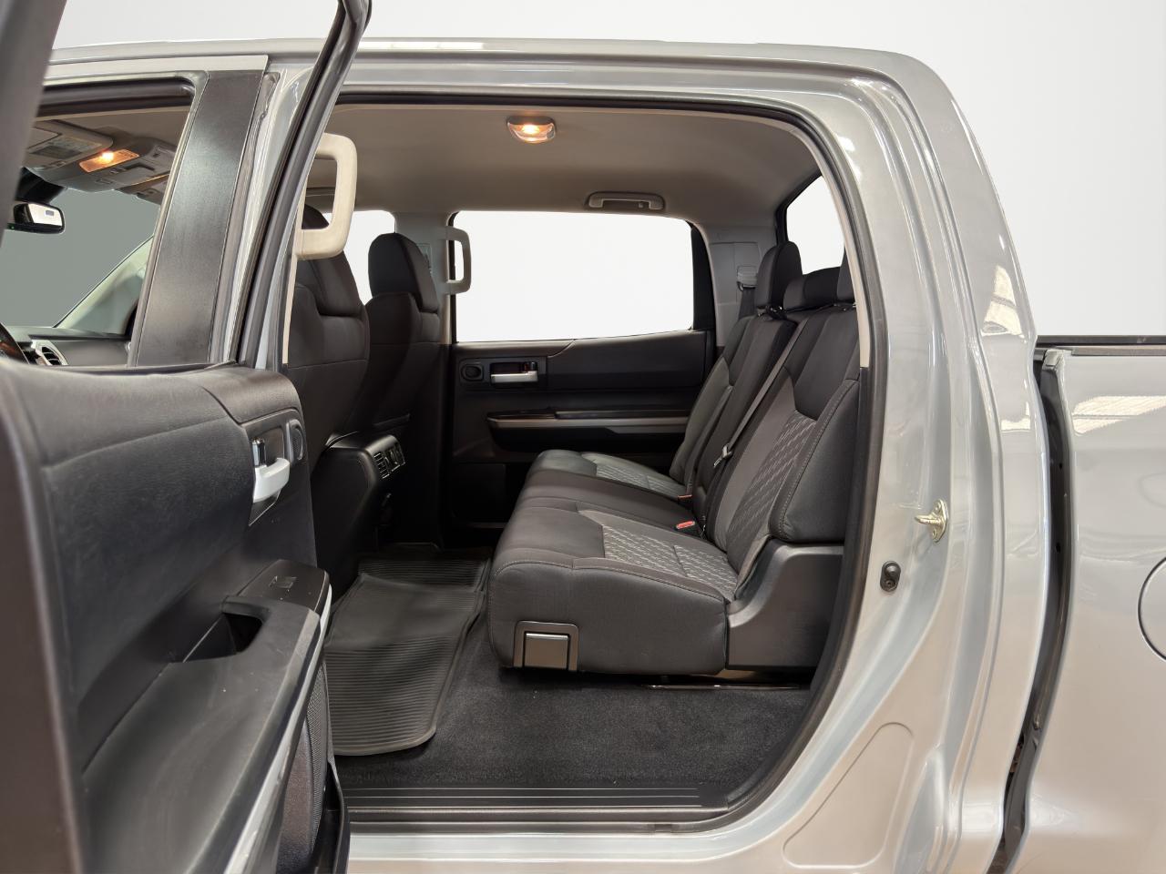 Toyota Tundra 4WD SR5 CrewMax 5.5' Bed 5.7L (Natl) 2021