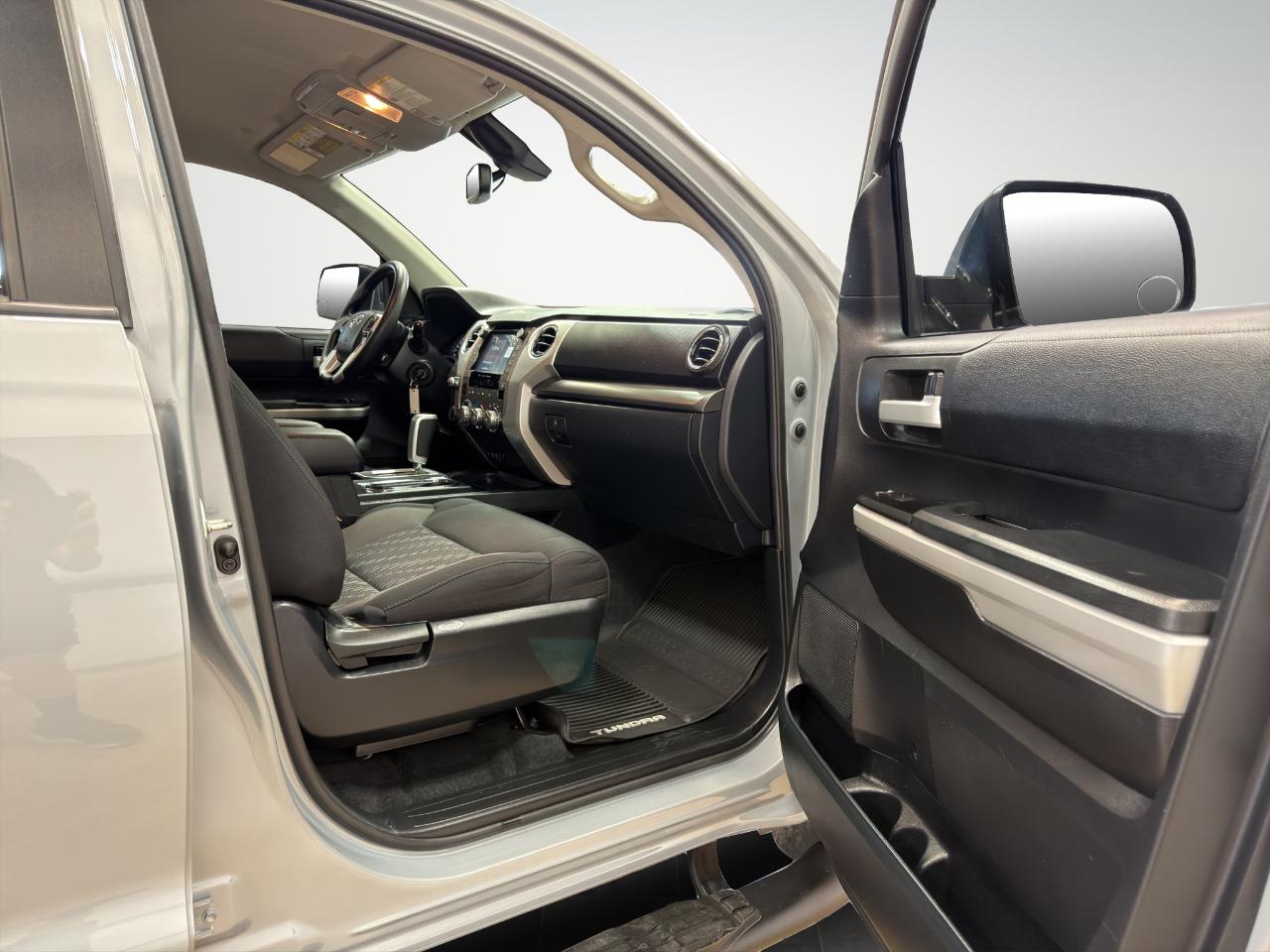 Toyota Tundra 4WD SR5 CrewMax 5.5' Bed 5.7L (Natl) 2021