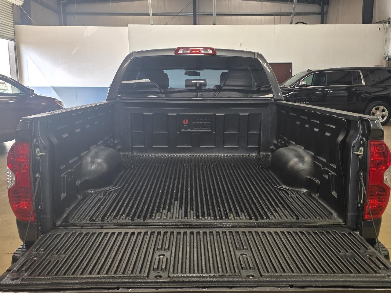 Toyota Tundra 2WD Truck Double Cab 5.7L V8 6-Spd AT SR5 (Natl) 2014