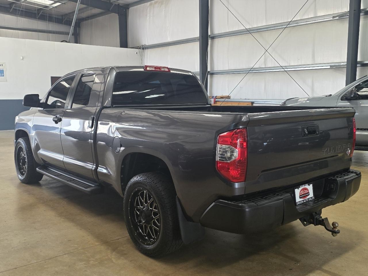 Toyota Tundra 2WD Truck Double Cab 5.7L V8 6-Spd AT SR5 (Natl) 2014