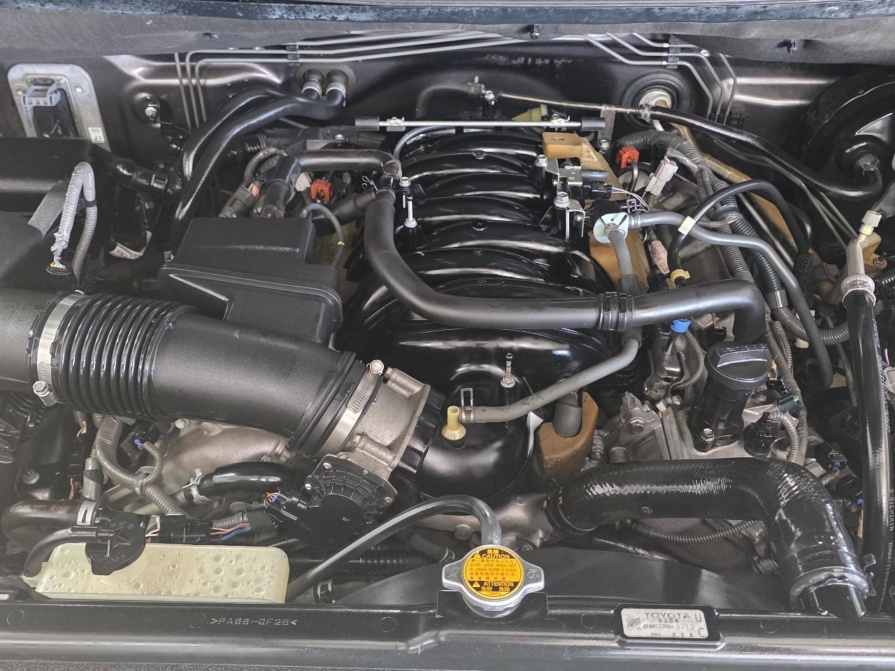 Toyota Tundra 2WD Truck Double Cab 5.7L V8 6-Spd AT SR5 (Natl) 2014