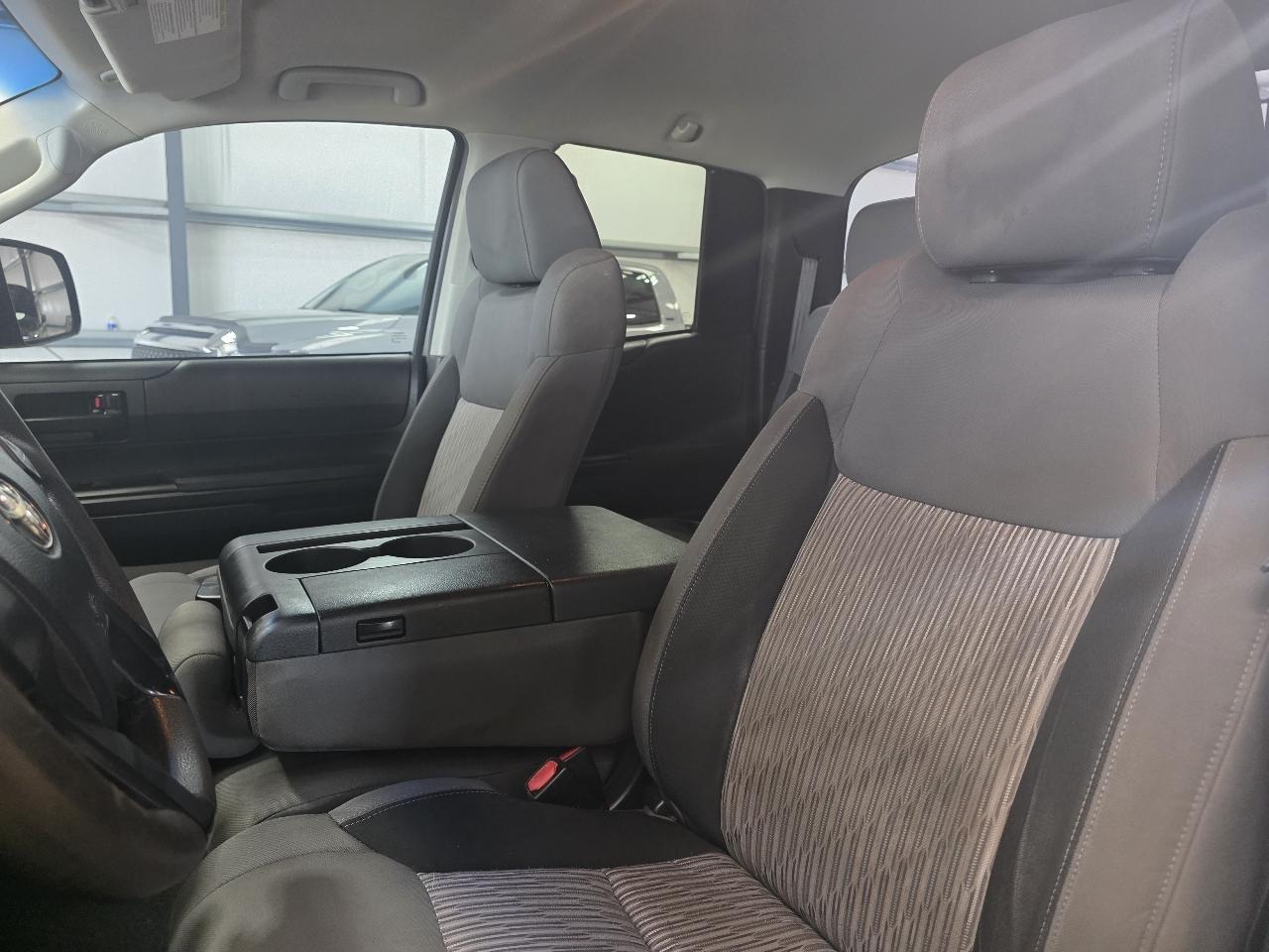 Toyota Tundra 2WD Truck Double Cab 5.7L V8 6-Spd AT SR5 (Natl) 2014