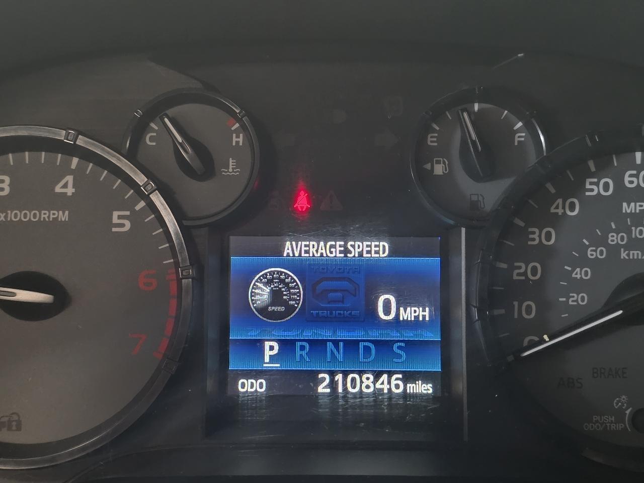 Toyota Tundra 2WD Truck Double Cab 5.7L V8 6-Spd AT SR5 (Natl) 2014