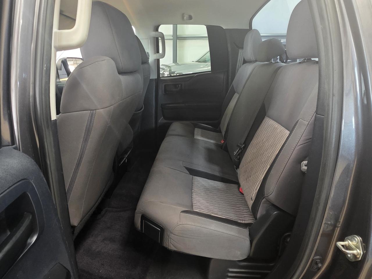Toyota Tundra 2WD Truck Double Cab 5.7L V8 6-Spd AT SR5 (Natl) 2014