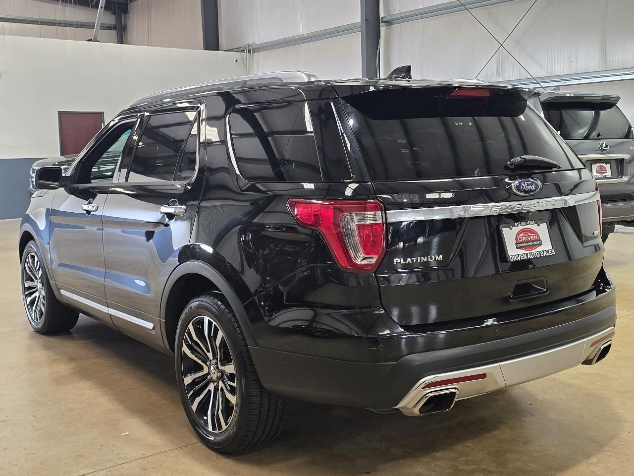 Ford Explorer Platinum 4WD 2017