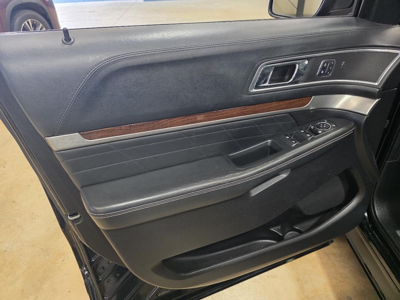 Ford Explorer Platinum 4WD 2017