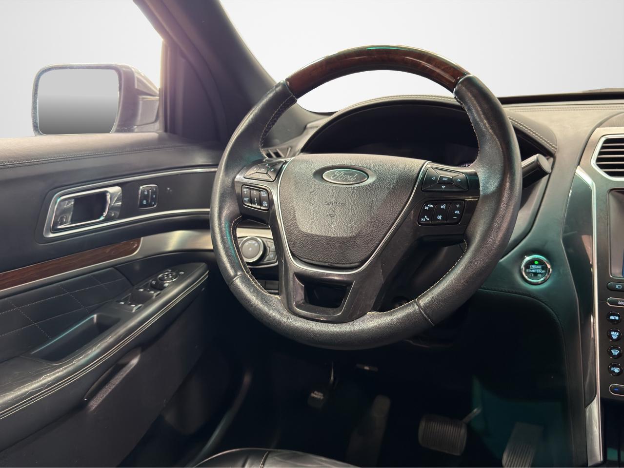 Ford Explorer Platinum 4WD 2017