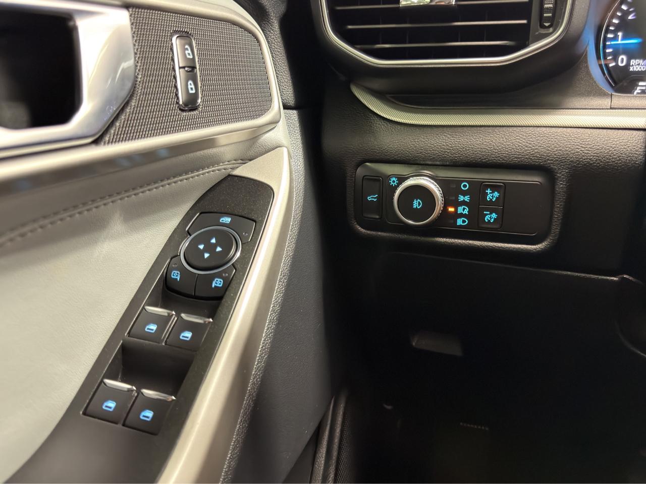 Ford Explorer XLT RWD 2022