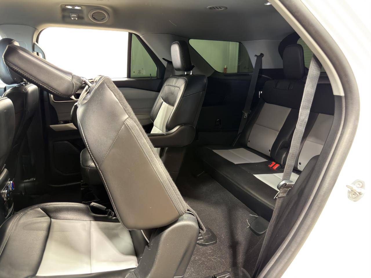 Ford Explorer XLT RWD 2022