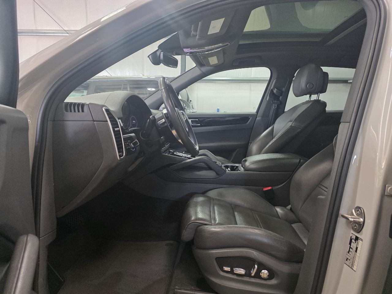 Porsche Cayenne AWD 2021