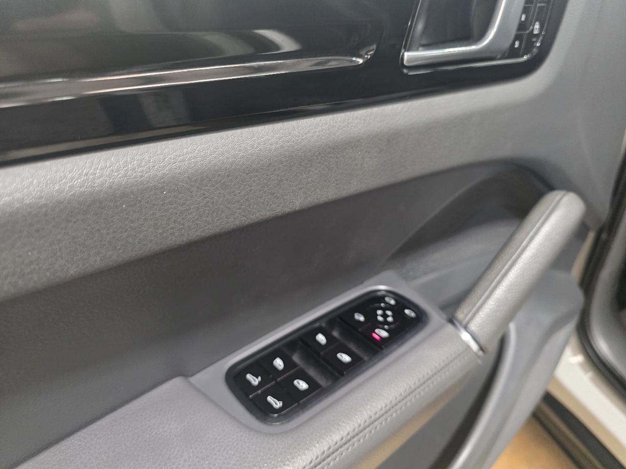 Porsche Cayenne AWD 2021